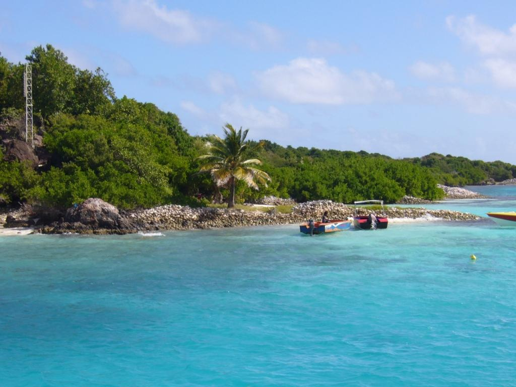 Tobago Cays - photo courtesy discoverSVG.com